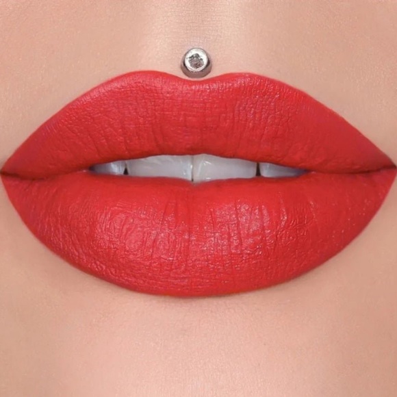 Jeffree Star Cherry Soda Velvet Trap Lipstick - Picture 1 of 9